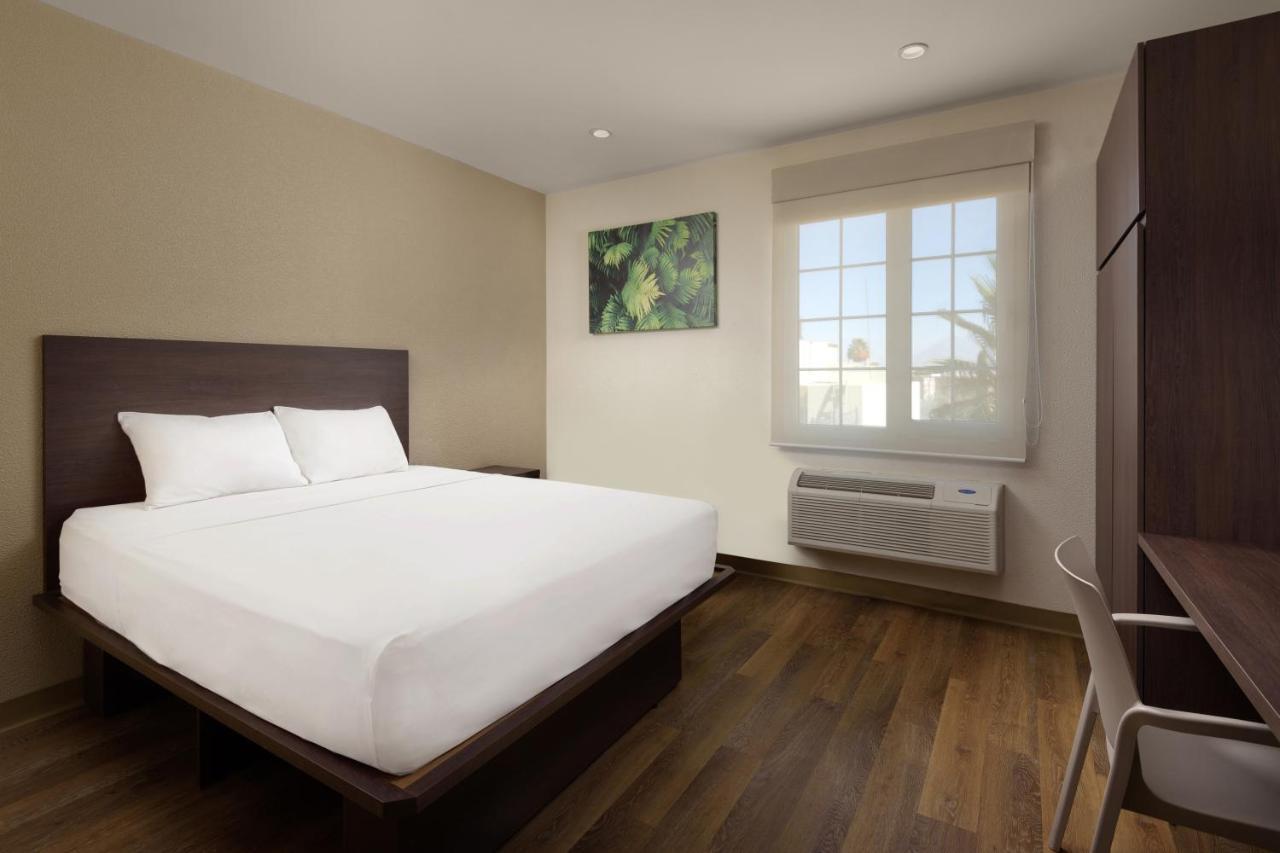 Extended Suites Tijuana Macroplaza Ngoại thất bức ảnh