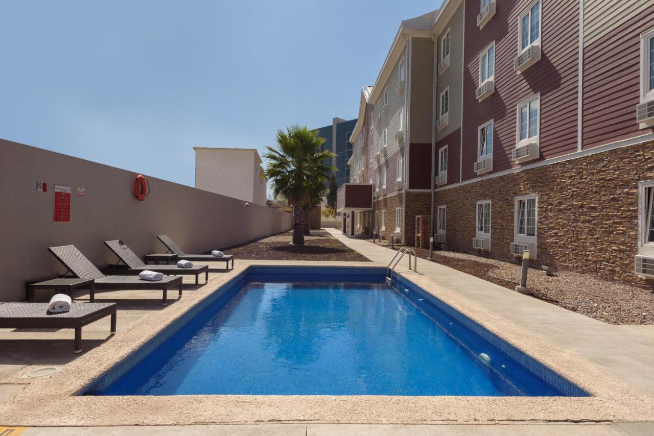 Extended Suites Tijuana Macroplaza Ngoại thất bức ảnh