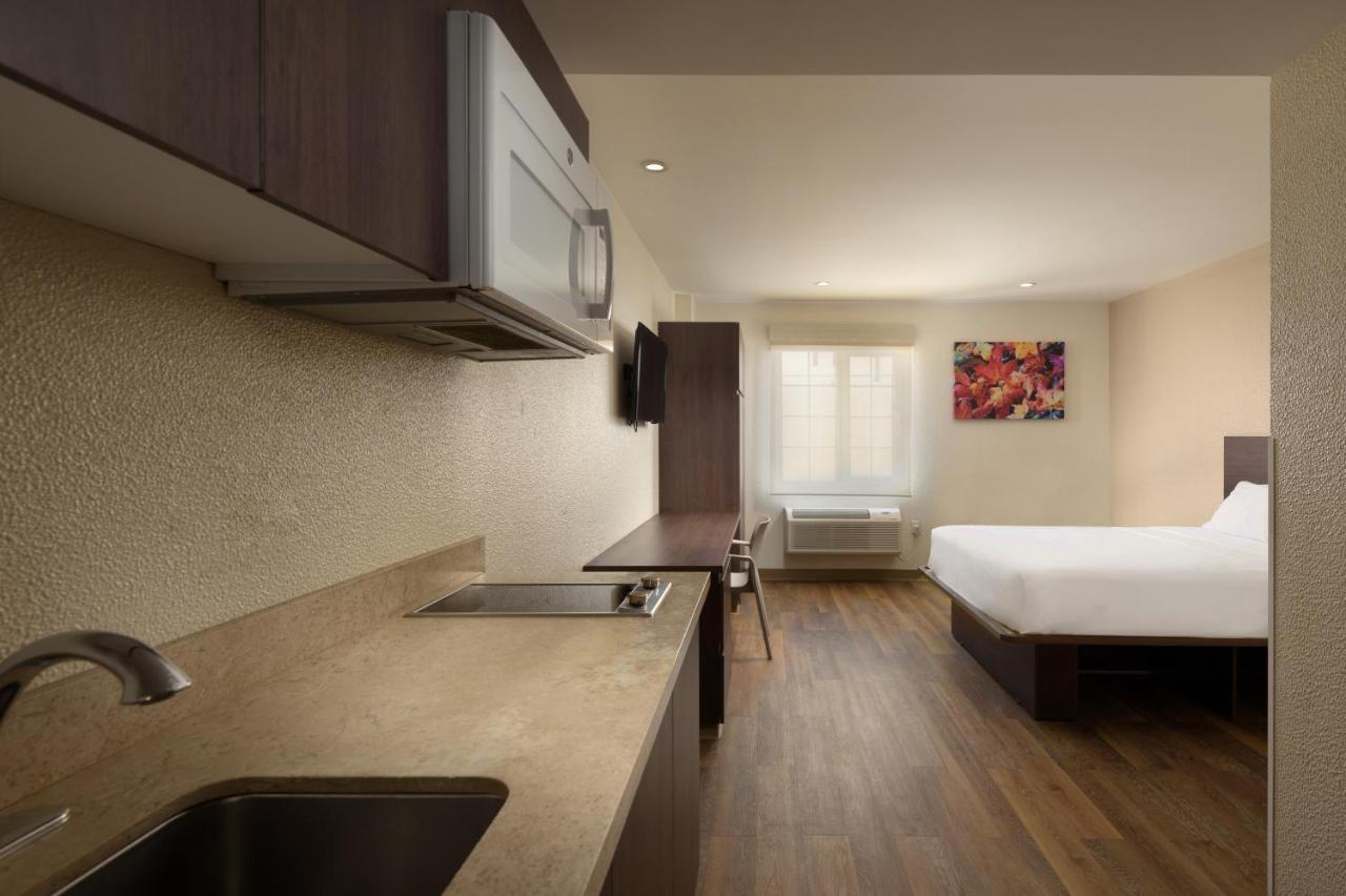 Extended Suites Tijuana Macroplaza Ngoại thất bức ảnh