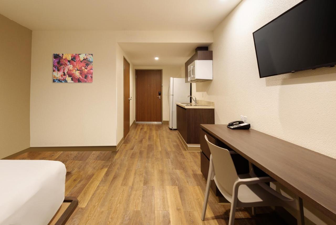 Extended Suites Tijuana Macroplaza Ngoại thất bức ảnh