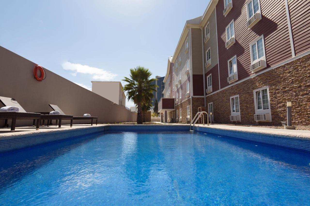 Extended Suites Tijuana Macroplaza Ngoại thất bức ảnh